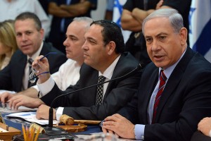 Israeli government votes to support annexing West Bank settlements