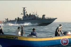 Israeli forces open fire on Palestinian fishermen in Gaza, detain 5